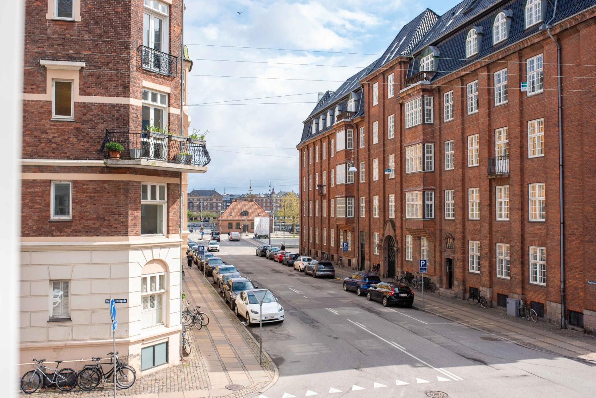 Large Apartment In Central Copenhagen By Tivoli Gardens Exterior foto